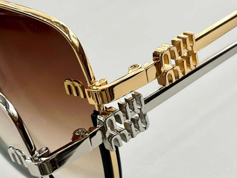 Picture of MiuMiu Sunglasses _SKUfw56601650fw